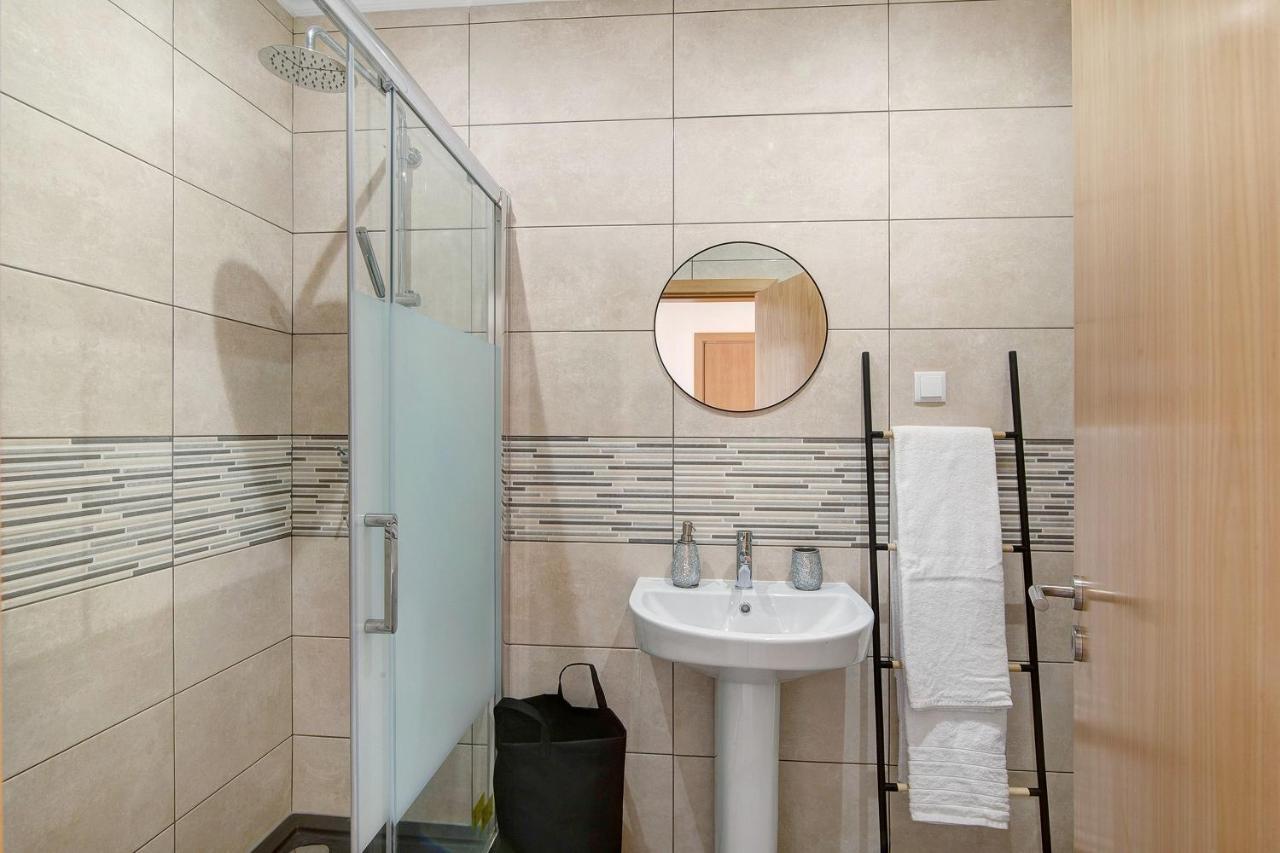 Traditional 3 Bedroom Apartment Alte Dış mekan fotoğraf